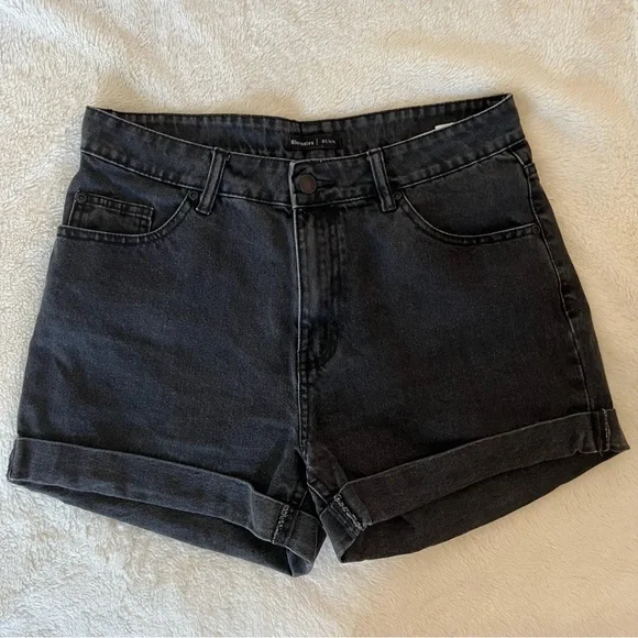 Bluenotes Black Denim Rolled Shorts (NWOT) - Picture 1 of 5